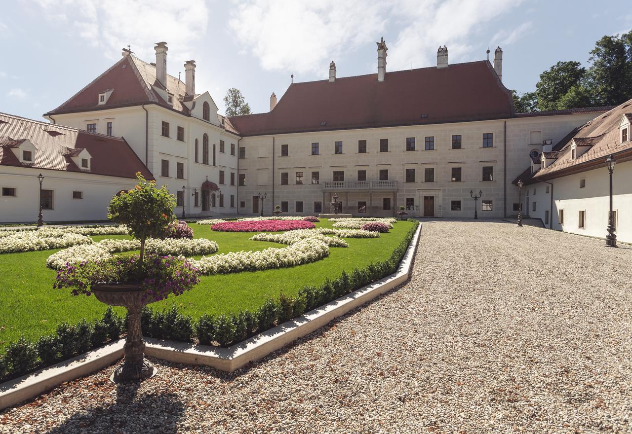 Schloss Thalheim Sankt Poelten Exterior foto