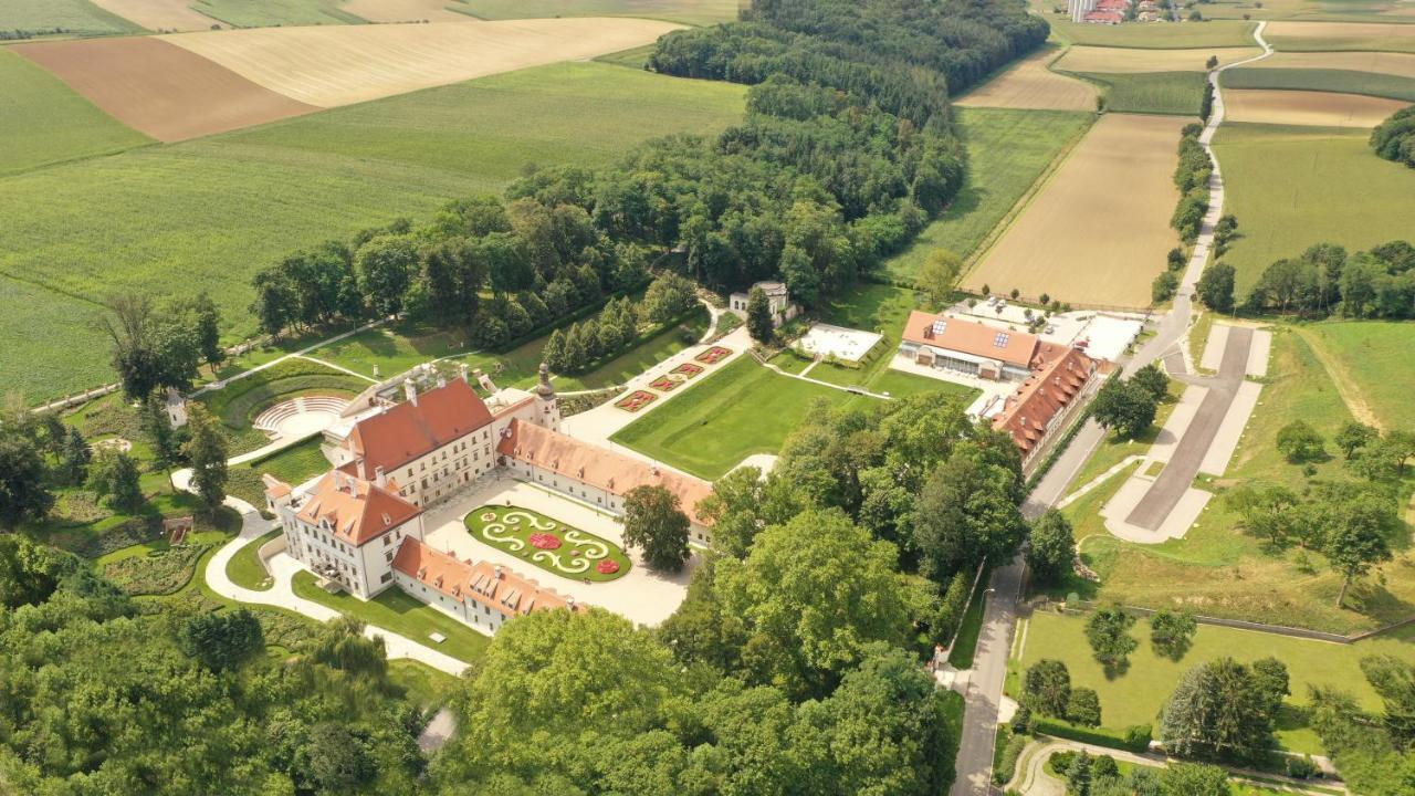 Schloss Thalheim Sankt Poelten Exterior foto